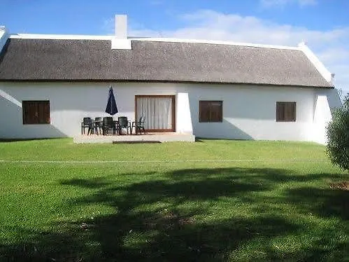 ホテル Welbeloond Farm Cottages ブロウベルフストランド